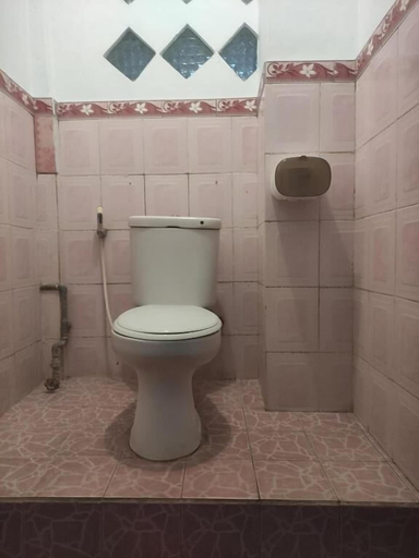 Bathroom 5, Hotel Dupa, Buleleng