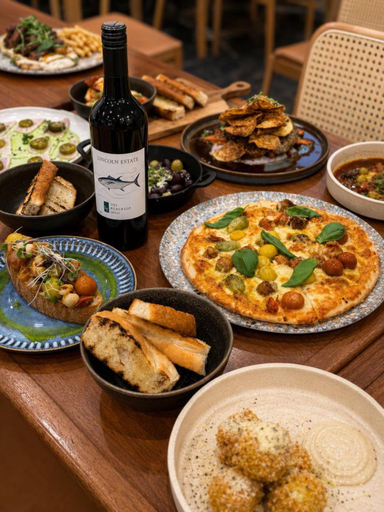 Food & Drinks 5, Pier Hotel Port Lincoln, Port Lincoln