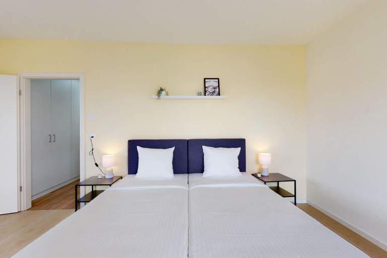 Bedroom 3, Lodges Hotel Morges, Morges