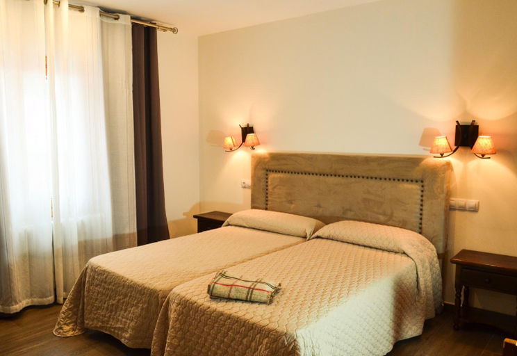 Bedroom 4, SUIZA, Teruel