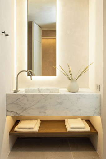 Bathroom 5, Meros, Santikos Collection, South Aegean