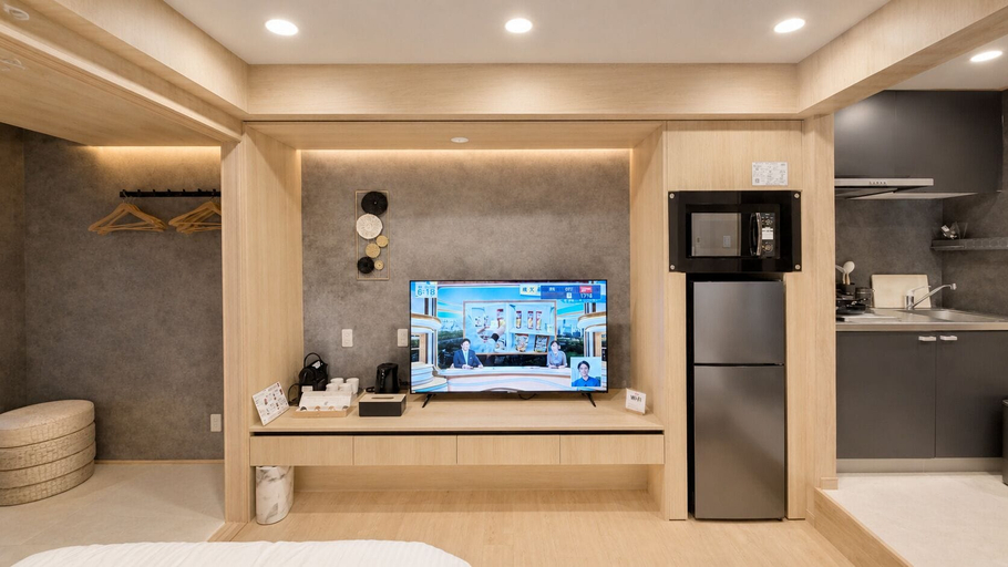 Room 4, BACOWA AWAZA, Osaka