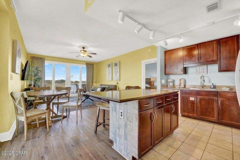 Interior 4, Laketown Wharf 338, Bay