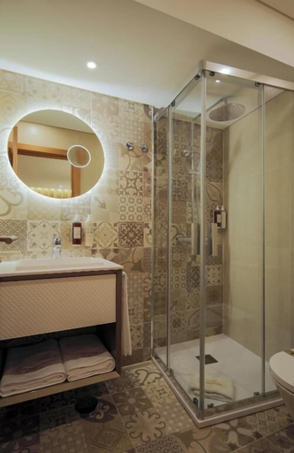 Bathroom 2, A Tendinha - Guest House, Peso da Régua