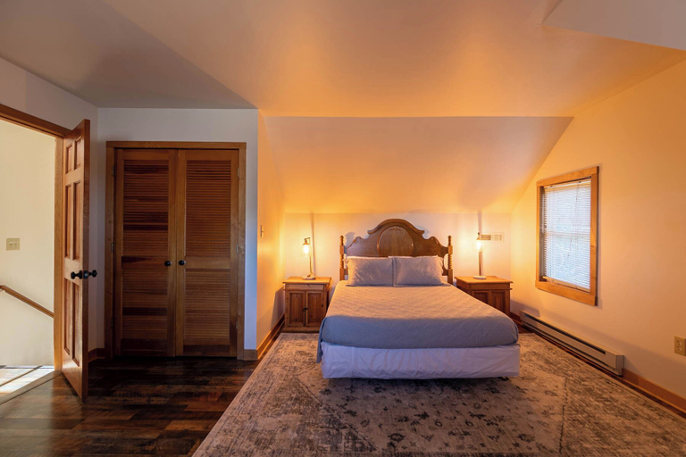 Interior 5, Parkway Hideout, Watauga