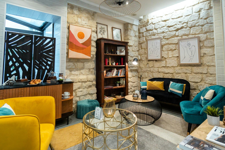 Public Area 2, Hotel Lilas Blanc, Paris