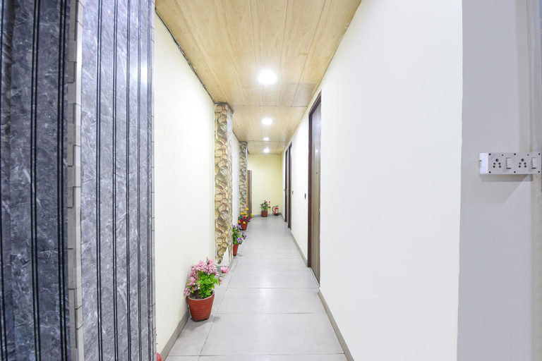 Lobby 4, Fabhotel Elite 45, Delhi