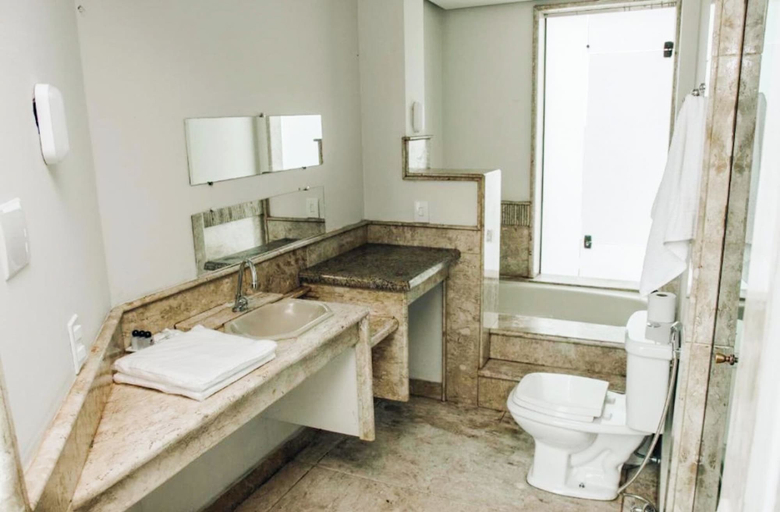 Bathroom 3, MAISON COLLECTION PREMIUM, Porto Velho