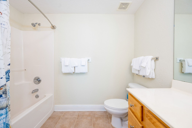 Bathroom 4, Crystal Shores West 807 2 Bedroom Condo, Baldwin