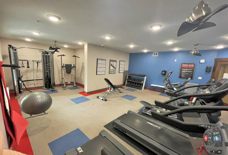 Fitness facility 3, Spacious 2-bedroom Executive Condo, Salt Lake