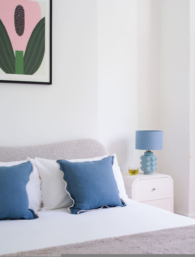 Room 5, Brook Green Stylish 2 bed, London