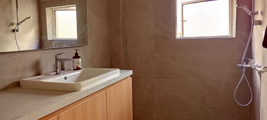 Bathroom 4, Les Balcons Du Levant Beirut by Hansa, Beirut
