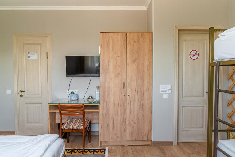 Bedroom 2, Ordo Hotel, Ak-Suu