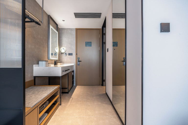 Bathroom 5, Weihai Torch Eight Street Atour Hotel, Weihai