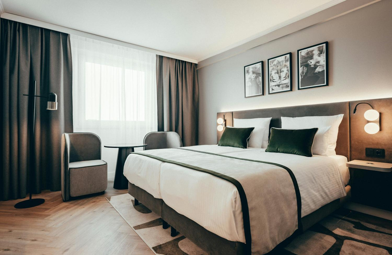 Bedroom, Leonardo Hotel Koln, Köln