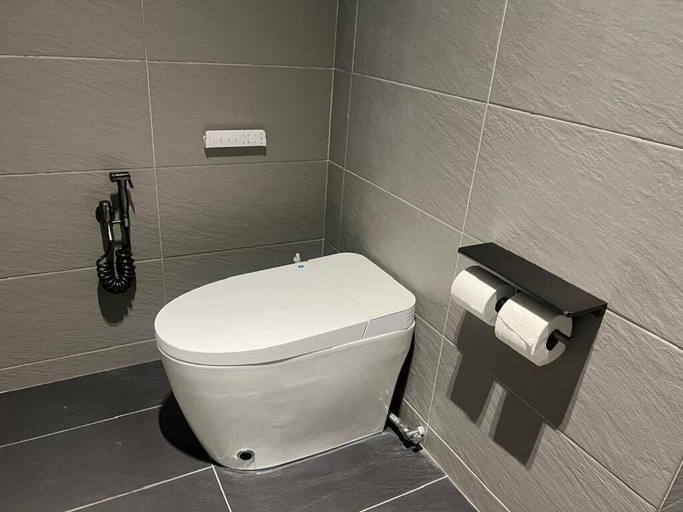 Bathroom 5, Canning Home, Kinta