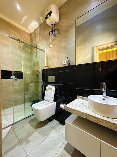Bathroom, Trim Apartment, Obio/Akp