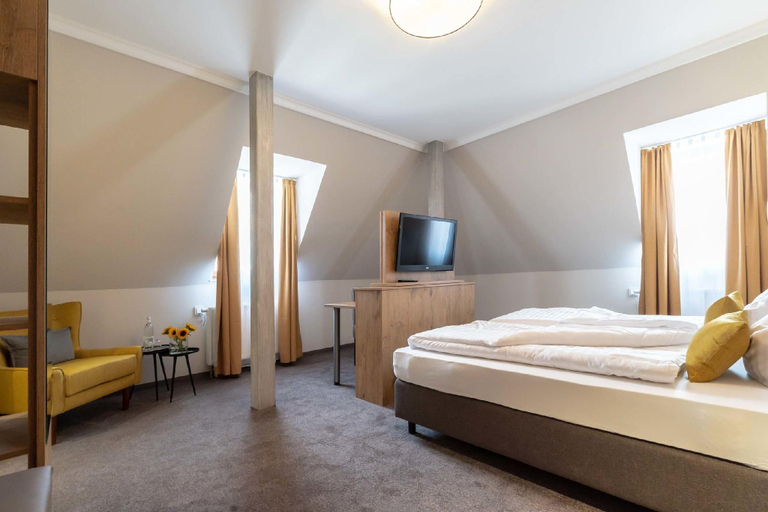 Bedroom 4, Hotel & Restaurant Ritter Jorg, Würzburg