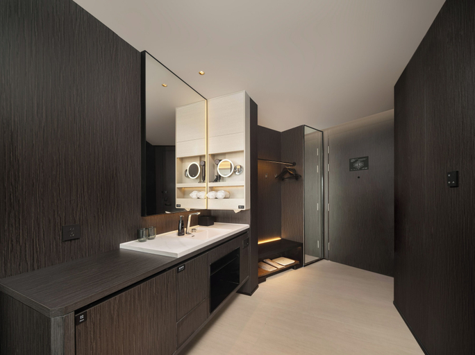 Bathroom 2, Yantai First Beach Seaview Yaduo Hotel, Yantai