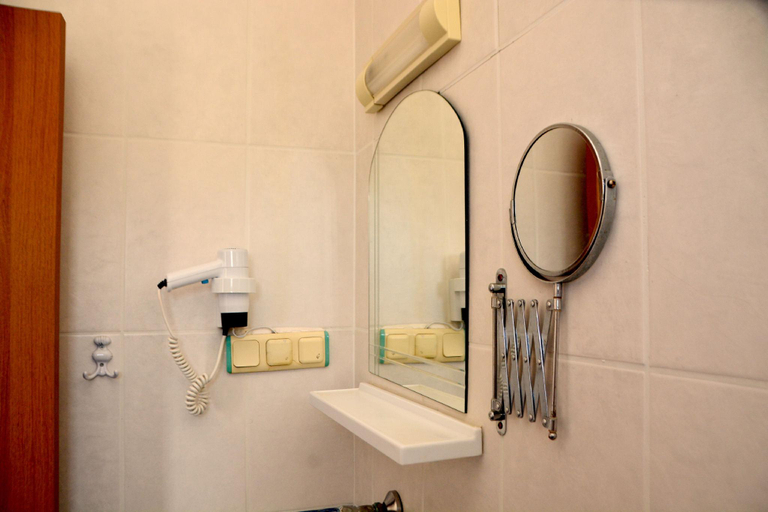 Bathroom 3, Cennet Hotel, Fethiye