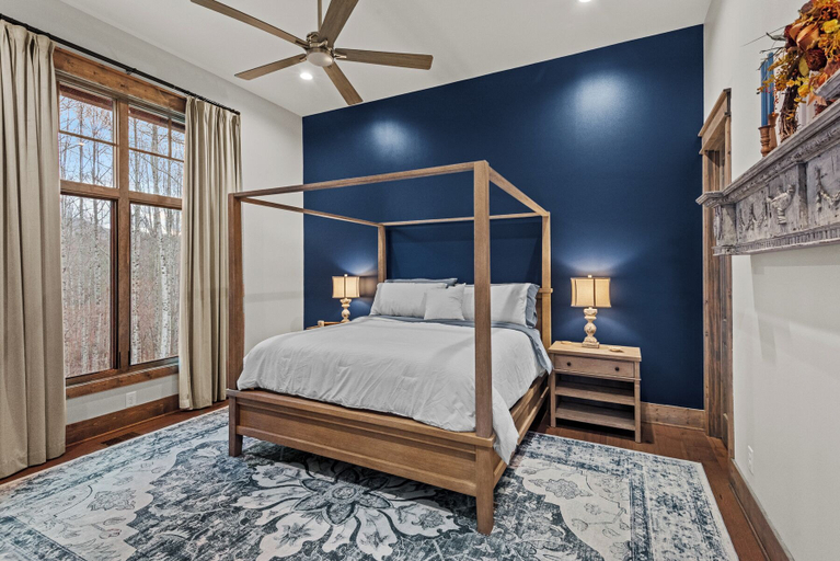 Interior 4, Point of View at Eagle Bay, Johnson