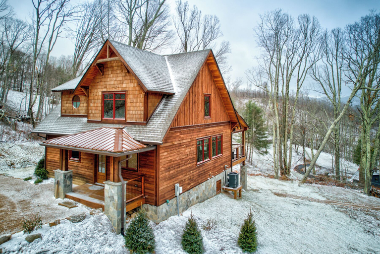 Interior 4, Cornerstone Cabin at Eagles Nest, Avery