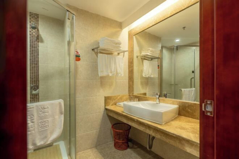 Bathroom 4, Tengji Hotel, Jiangmen