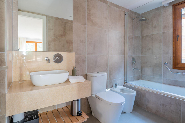 Bathroom 3, Suites del Lago Cipres, Bariloche