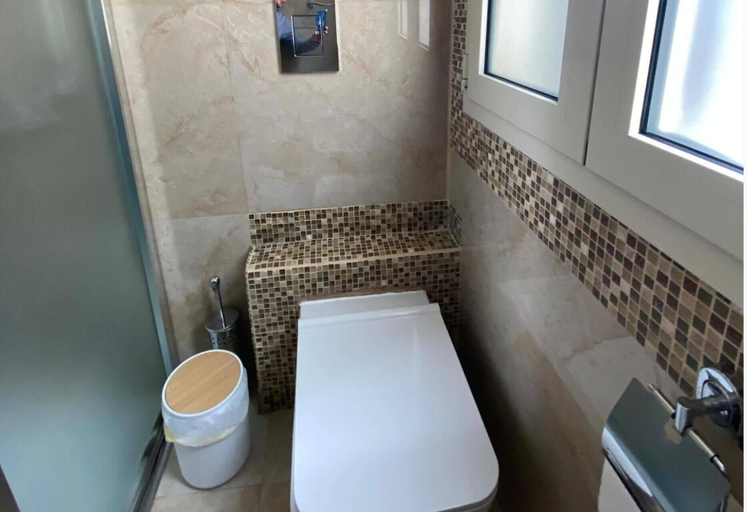 Bathroom 3, Apartment Sleeps 3 - Private Garden - Pets Welcome, Agrigento