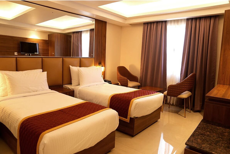 Room 4, KOTTYAM ATHIRA RESIDENCY, Kottayam