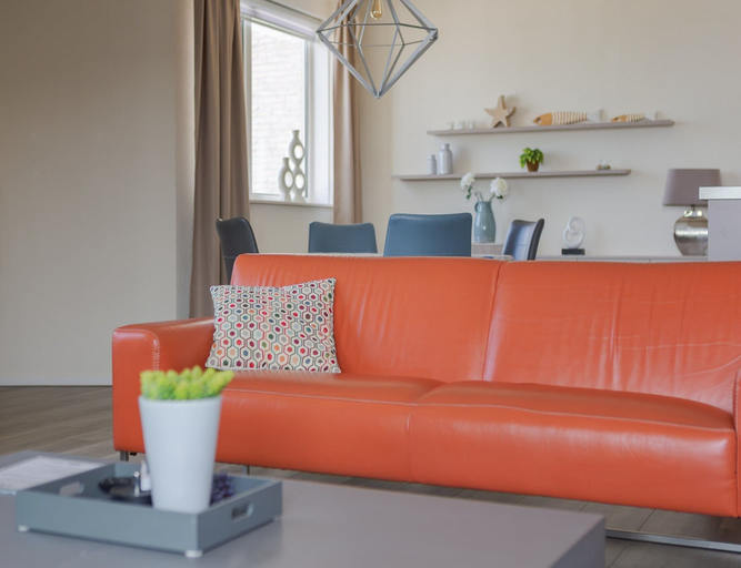 Living room 3, Apartment With Panoramic Ijsselmeer Views, Wûnseradiel