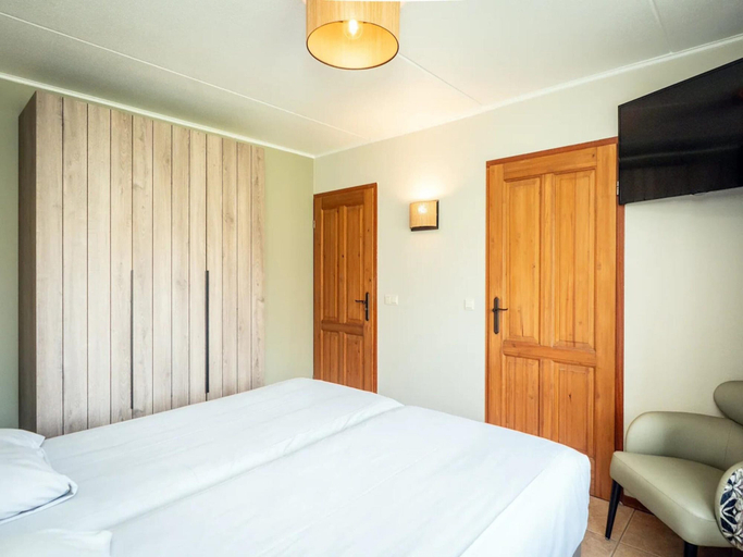 Room 4, 6-guest Texel Villa With Sauna & Spa, Texel