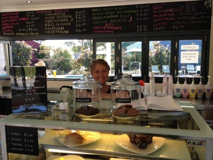Food & Drinks 5, Footprints Preston Beach, Waroona