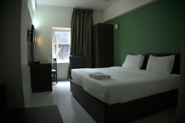 Room 4, Hotel Golden Heights international, Ernakulam