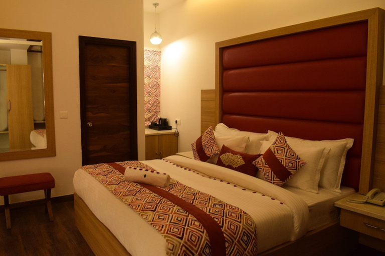 Bedroom 2, Lords Inn Amritsar (80 Steps to Golden Temple), Amritsar