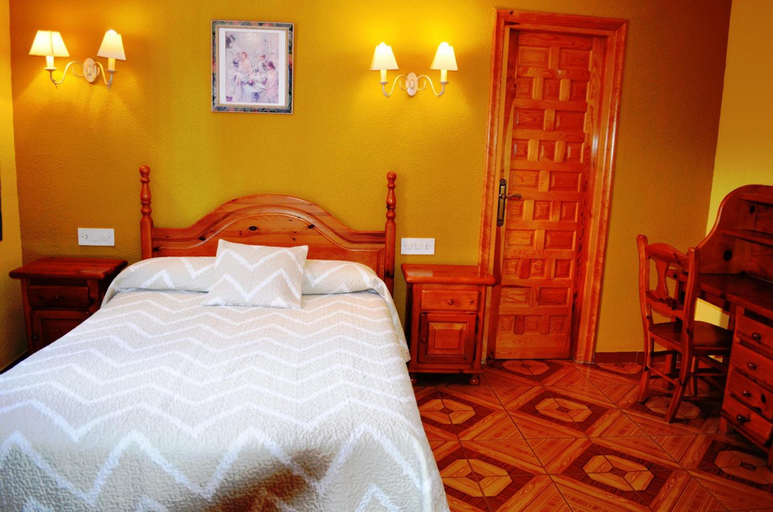 Bedroom 3, SUIZA, Teruel