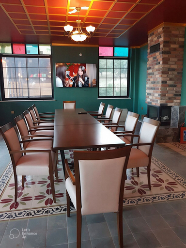 Dining, Philomelion Lodge, Akşehir