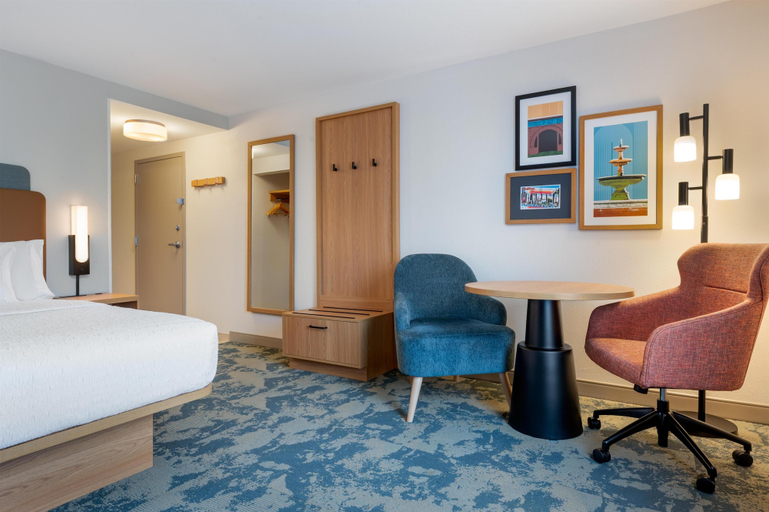 Bedroom 3, Hampton Inn & Suites Prattville, Elmore