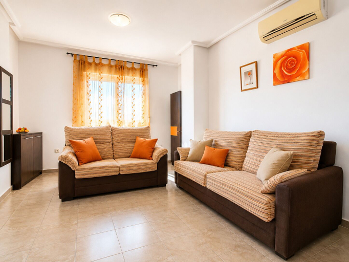 Living room 4, Apt Near Center & Port, Alicante