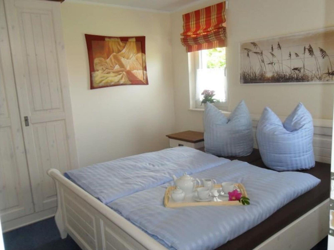 Room 2, Gemutliches Ferienhaus mit Terrasse Nahe dem Muritzsee in Rechlin, Mecklenburgische Seenplatte