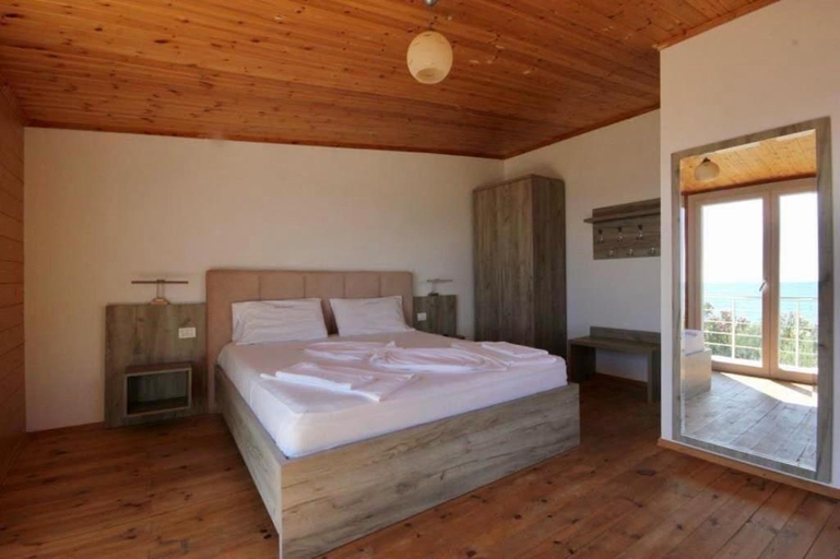 2, House Shengjin, Lezhës