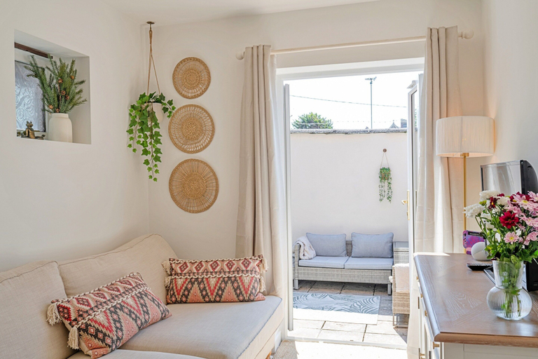 Living room 5, Townhouse Near Bude Beach, Cornwall
