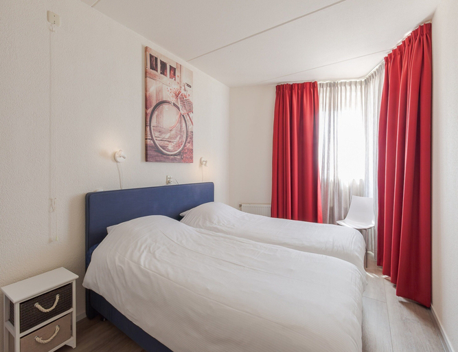 Room 4, Apartment With Panoramic Ijsselmeer Views, Wûnseradiel