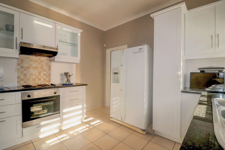 Private kitchen 2, 7 Sands, iLembe