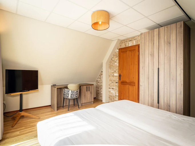 Room 3, 6-guest Texel Villa With Sauna & Spa, Texel
