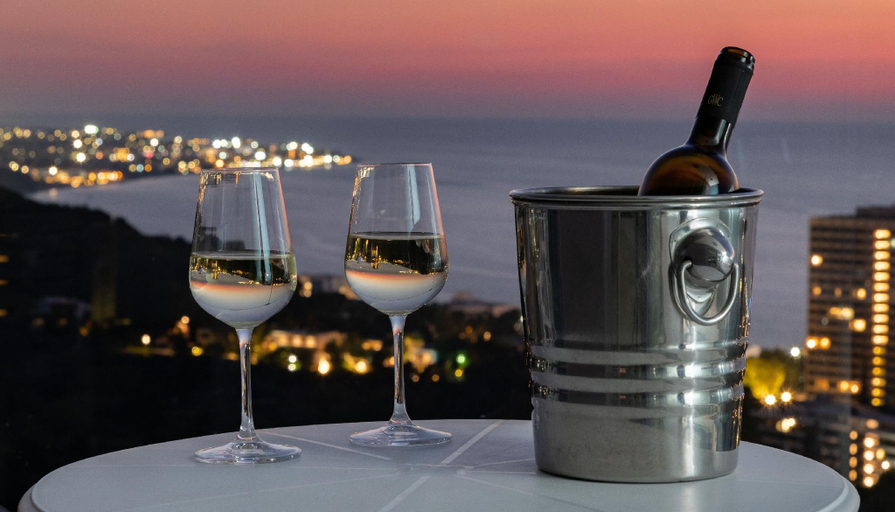 Food & Drinks 5, Rhodes SkyLine Suites, South Aegean