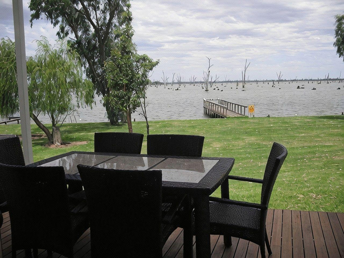 Food & Drinks, Tasman Holiday Parks - Lake Mulwala, Corowa