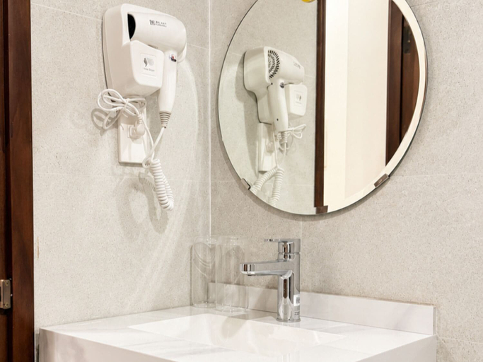 Bathroom 2, Han House's Apartment 1, Da Nang