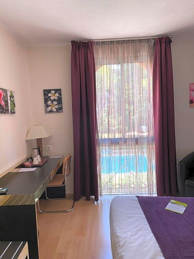Bedroom 5, Best Western Le Clos de l'Aube Rouge, Hérault