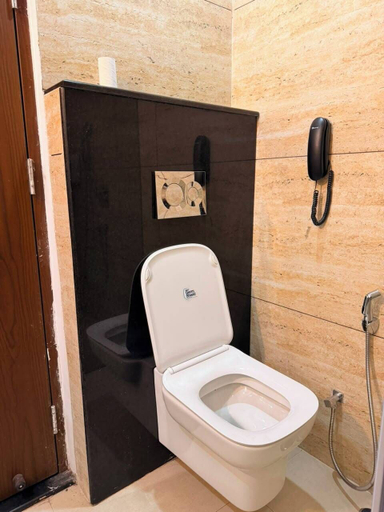 Bathroom 3, The Uttrayan, Dehradun